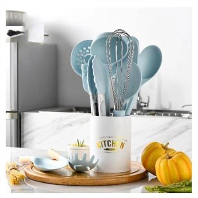 Набор кухонной посуды с деревянной ручкой